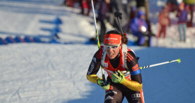 SP Pokljuka: Martin Fourcade slaví 50. triumf, Michal Krčmář zase 9. příčku Laura Dahlmeierová