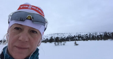 Hromadné starty na Mistrovství Ruska vyhráli Jurlovová a Garaničev Éva Tófalvi