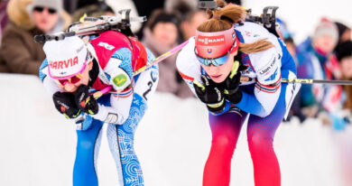 Kaisa Mäkäräinenová a Paulína Fialková