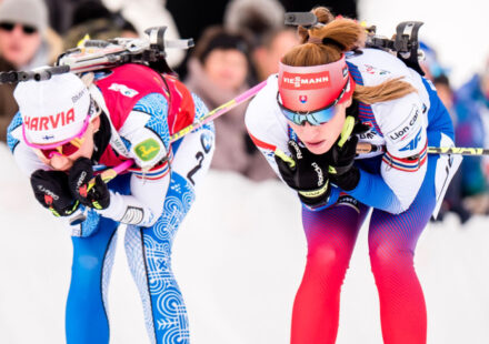 Kaisa Mäkäräinenová a Paulína Fialková