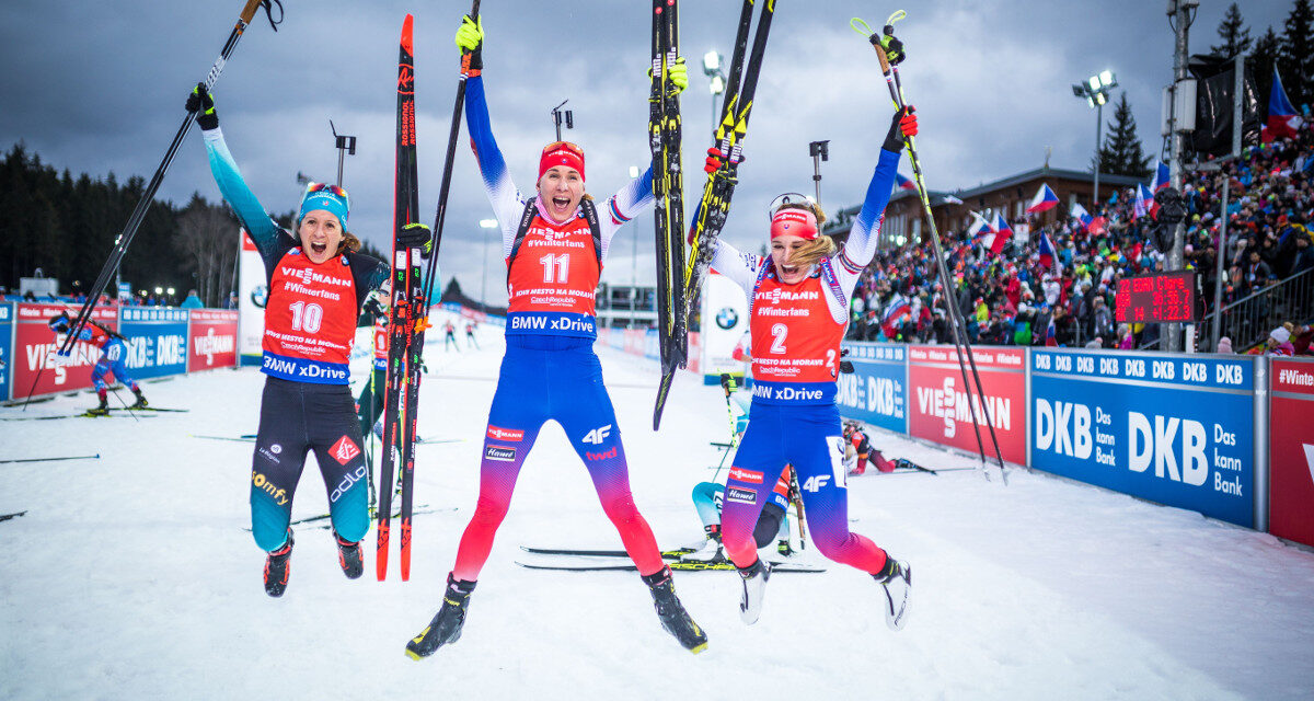 Medailistky závodu s hromadným startem žen