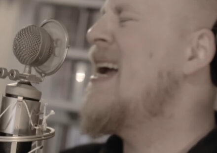 Záběr z videoklipu oficiálního songu MS 2019