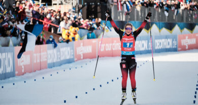 SP Otepää: Biatlonisté nastoupí do posledních štafetových závodů sezóny, Norsko útočí na další glóbus