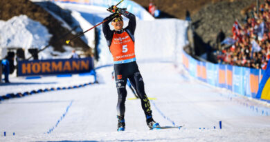 SP Oslo: Závěrečné hromadné starty slibují dramatickou bitvu o malé glóby. Pojedou i čtyři Češi